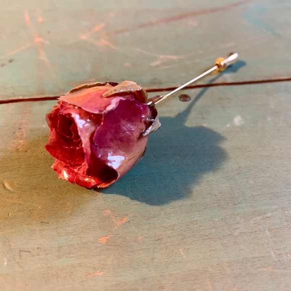 🌹Vintage Natural Preserved Rose Flower Stick Pin Brooch - Gorgeous🌹 - Picture 4 of 10